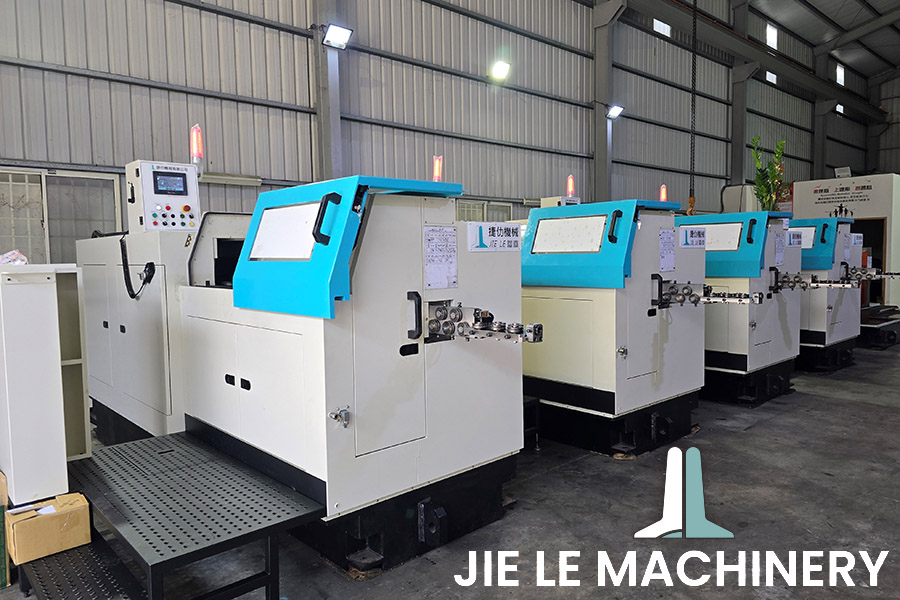JIE_LE_High_Speed_Bolt_Forming_Machine_9200_0.jpg JIE_LE_High_Speed_Bolt_Forming_Machine_9200_0.jpg